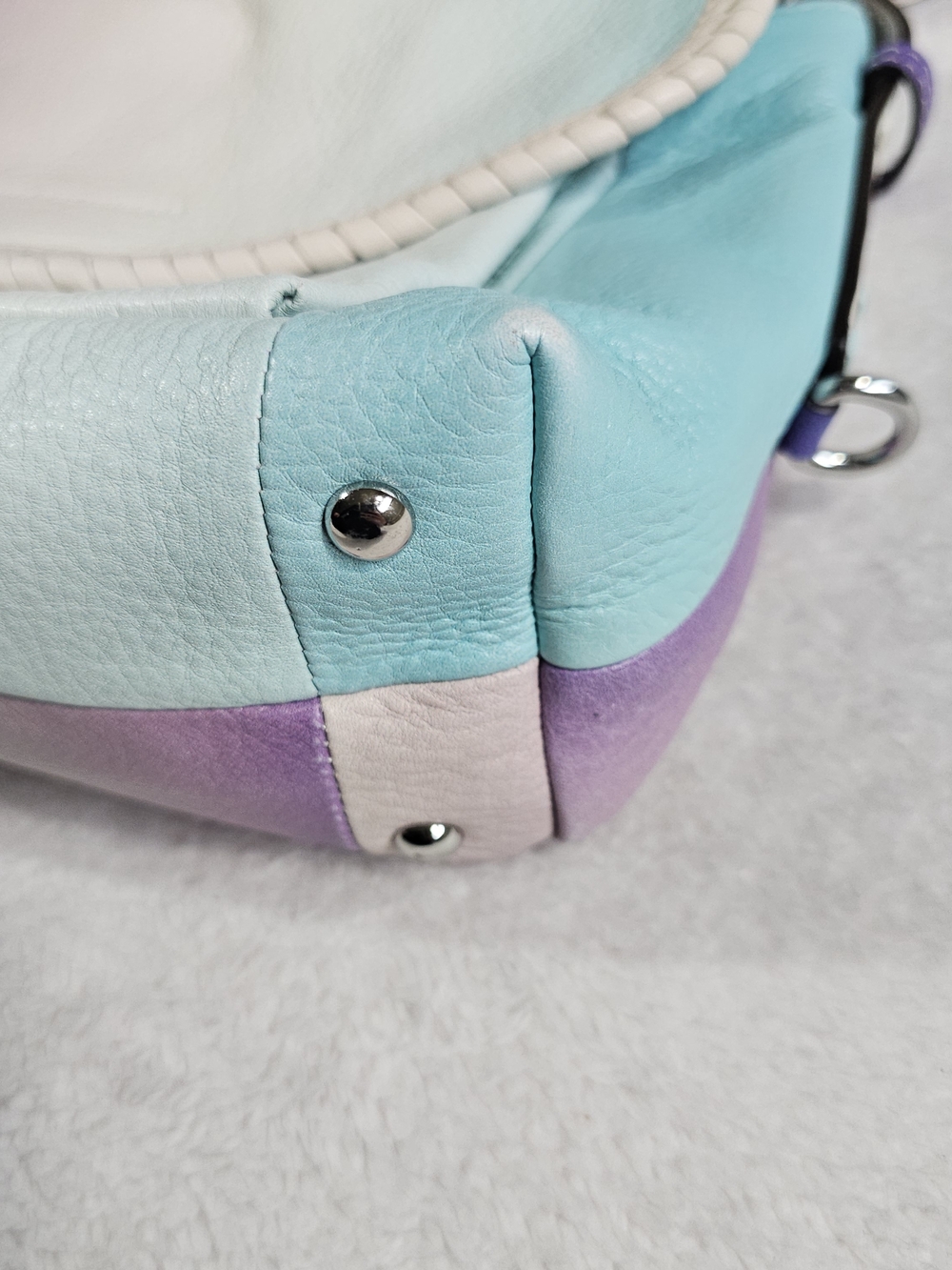 Aimee Kestenberg Pebble Leather Crossbody All For Love Aruba Ombre. - Picture 5 of 14